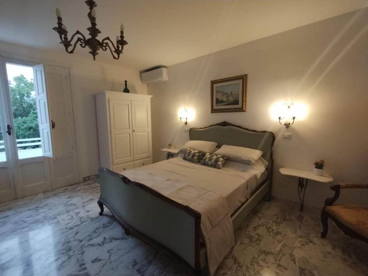 Il Giardino Della Scuncerta Bed and Breakfast Λέτσε Εξωτερικό φωτογραφία