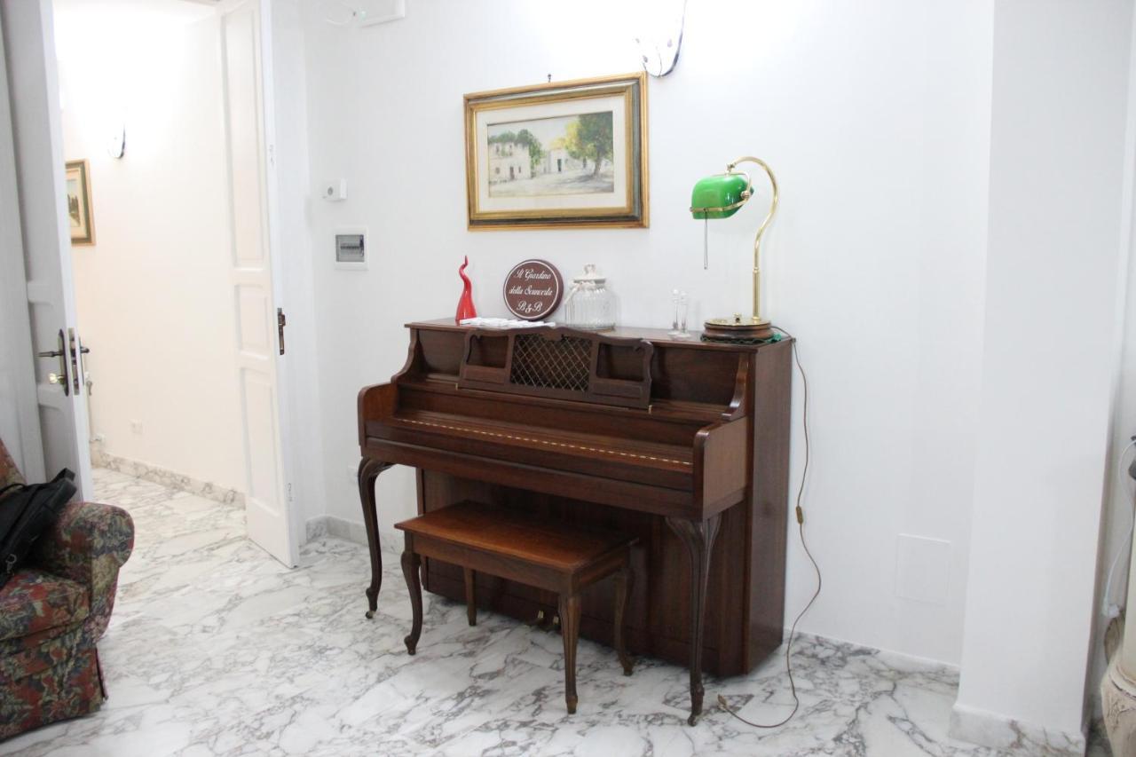 Il Giardino Della Scuncerta Bed and Breakfast Λέτσε Εξωτερικό φωτογραφία