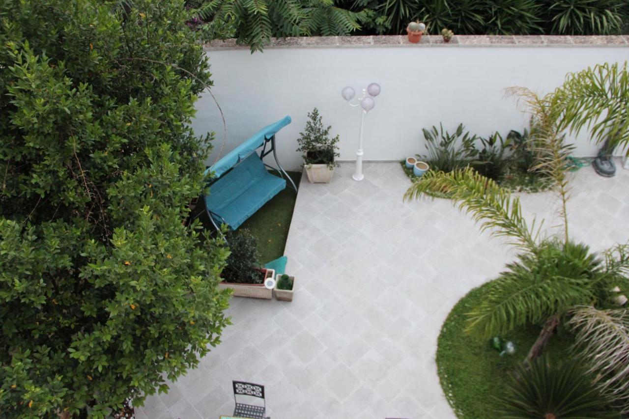 Il Giardino Della Scuncerta Bed and Breakfast Λέτσε Εξωτερικό φωτογραφία